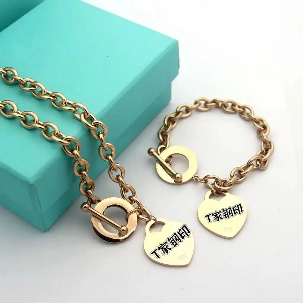 Tiffany & Co. Return to Tiffany Heart Tag Bracelet Gold Chain Bracelet Jewelry - 4
