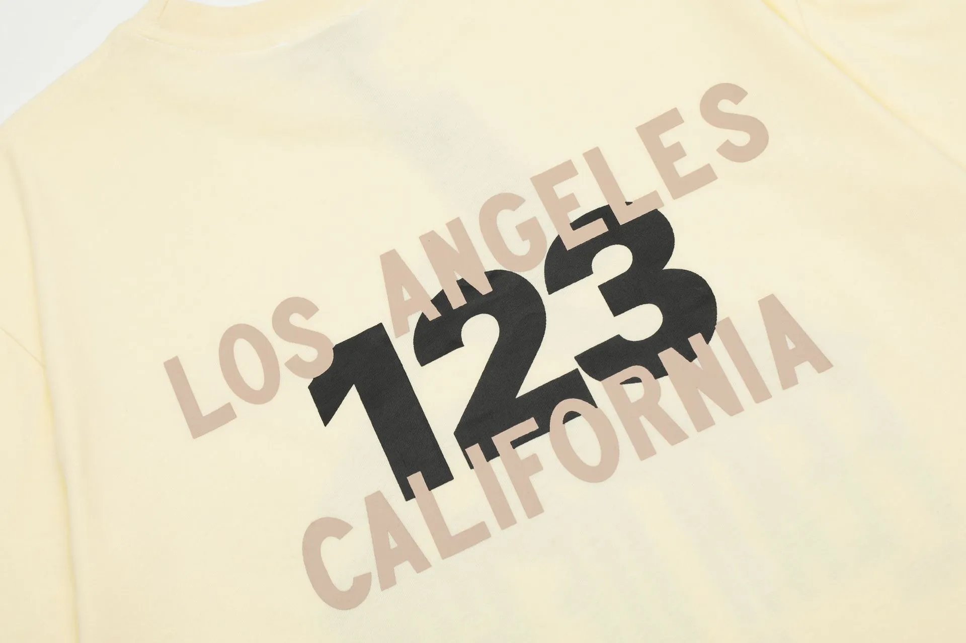 Fear of God Samba Hollywood Howl White T-Shirt - 18