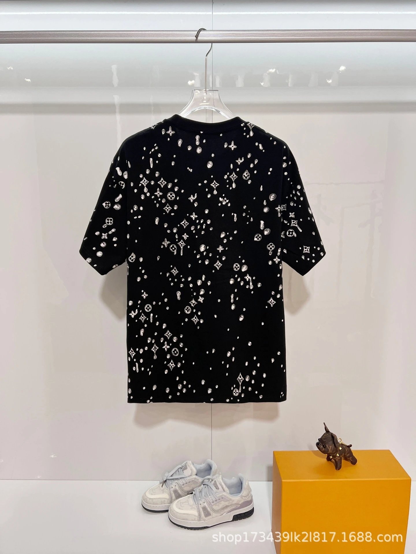 Valentino V Logo Embroidered Black T-Shirt - 11
