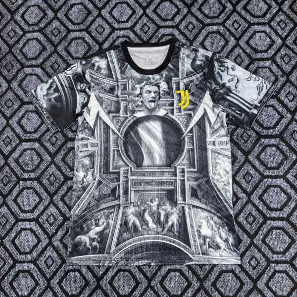 Juventus x Art Collaboration Graphic Print T-Shirt - 1