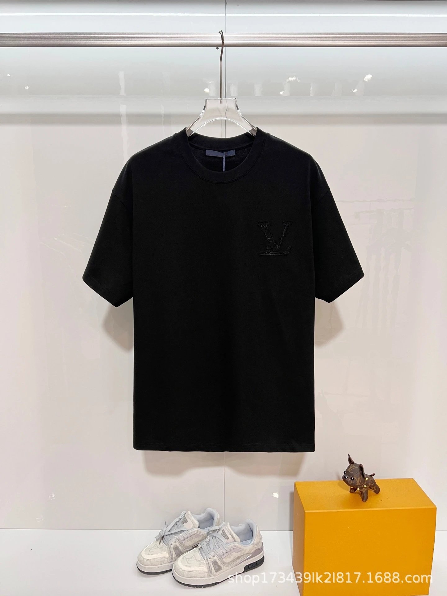 Design Embroidered Logo White T-Shirt - 29