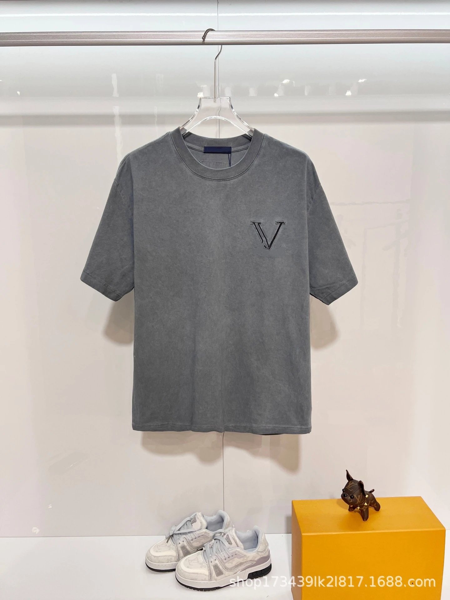 Design Embroidered Logo White T-Shirt - 44