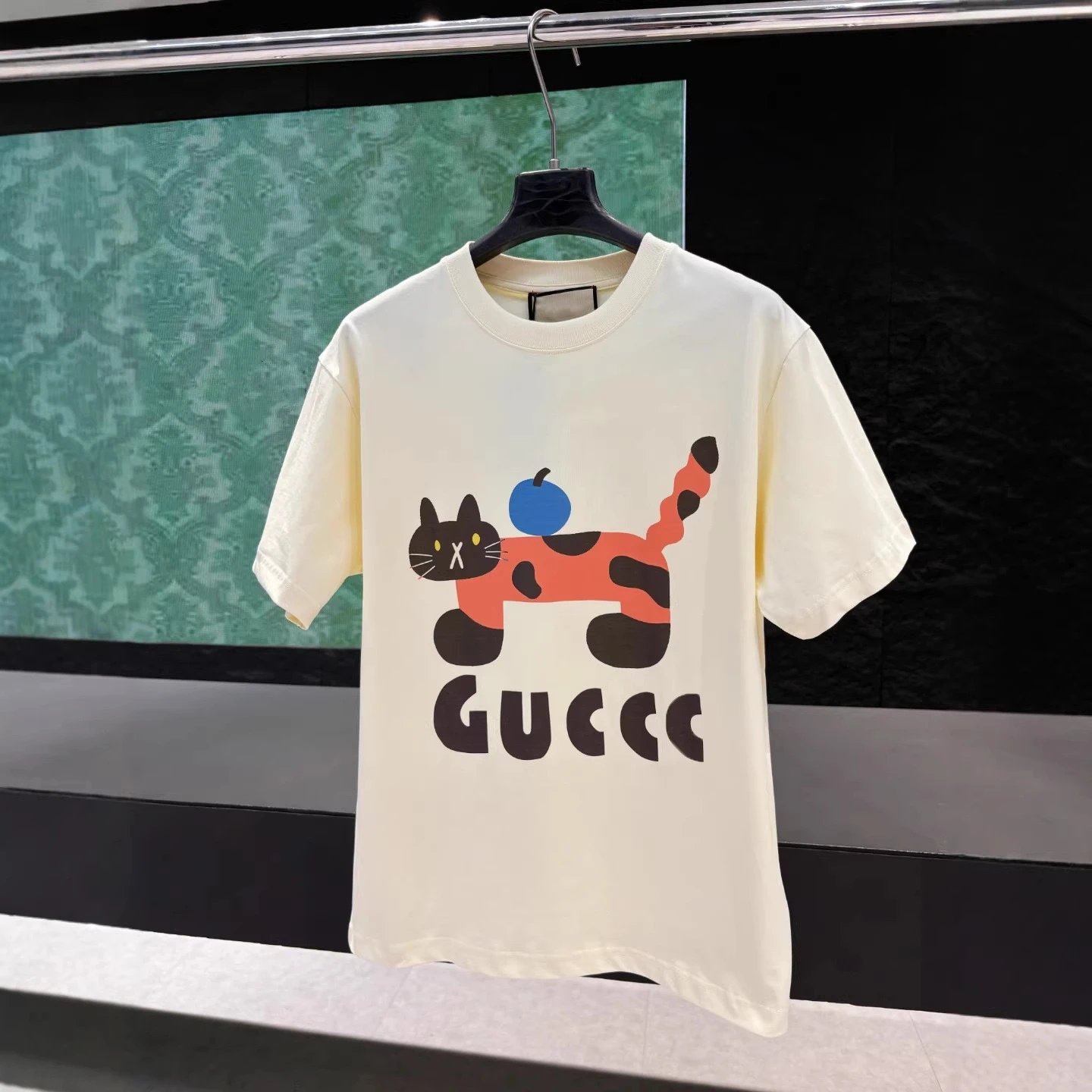 Gucci Crab Print Graphic T-Shirt Off-White - 3