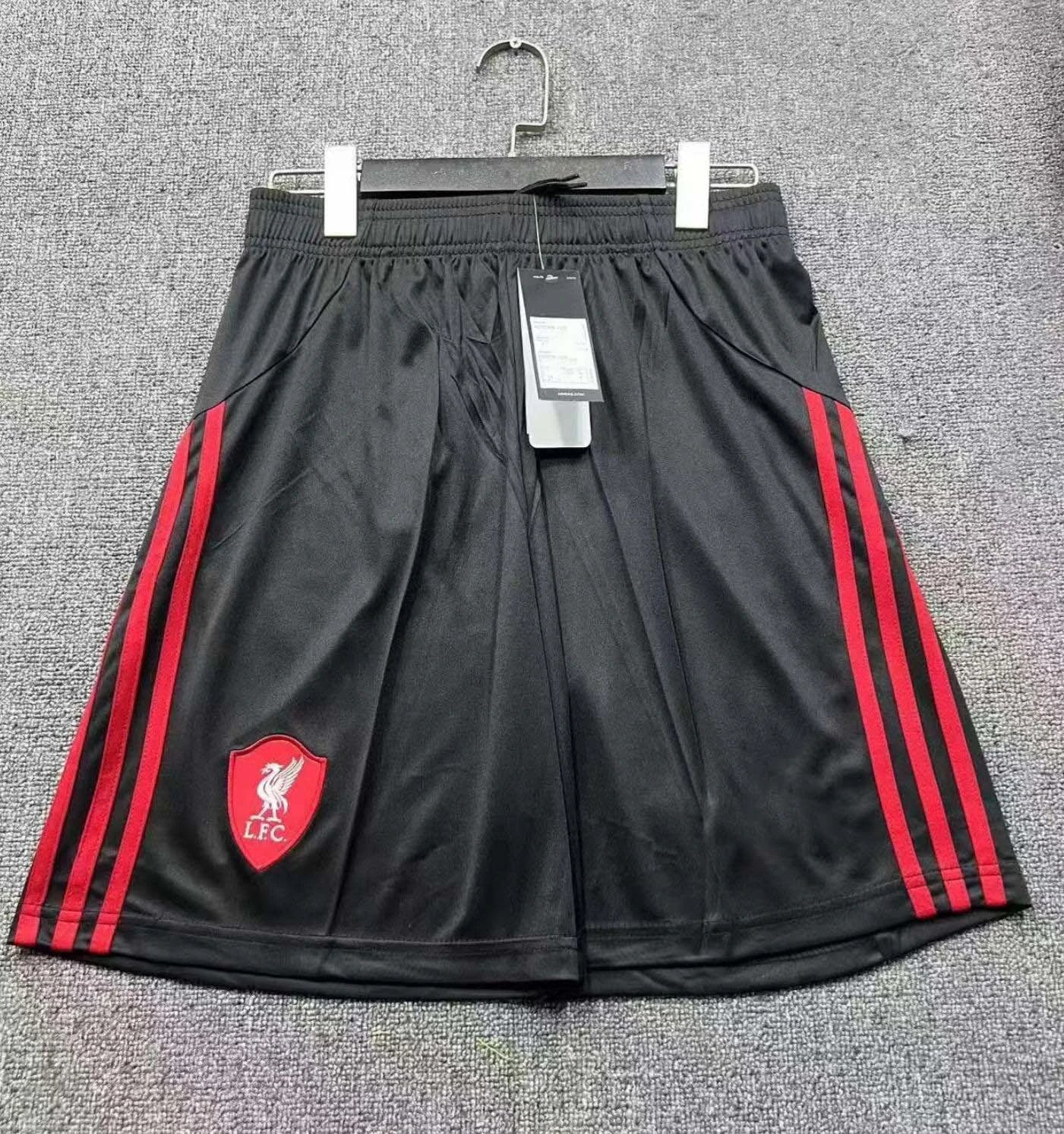 Adidas Shorts Football with club or national team crests — 2526 Liverpool P away game