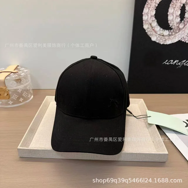 Burberry Hats Embroidered Equestrian Knight Baseball Cap product detail image 5