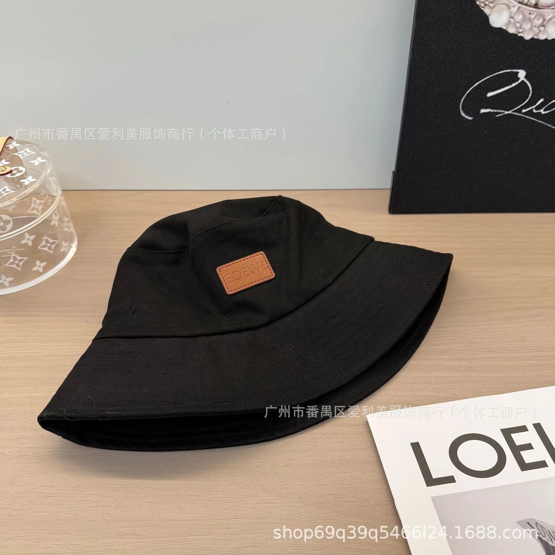 Loewe EOEWE Embroidered Beige Bucket Hat - 13