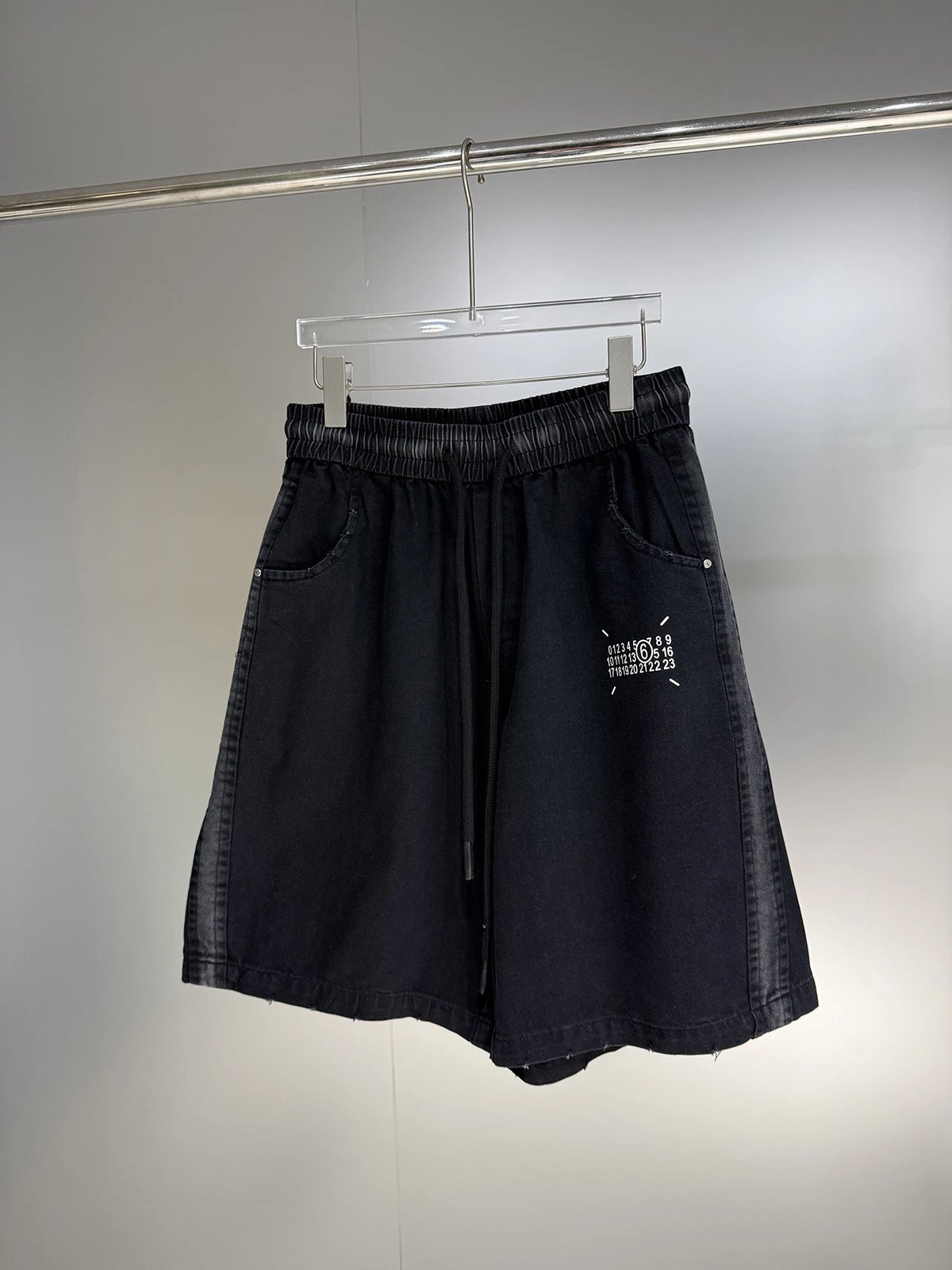 Maison Margiela Tabi Denim Shorts Gray - 6