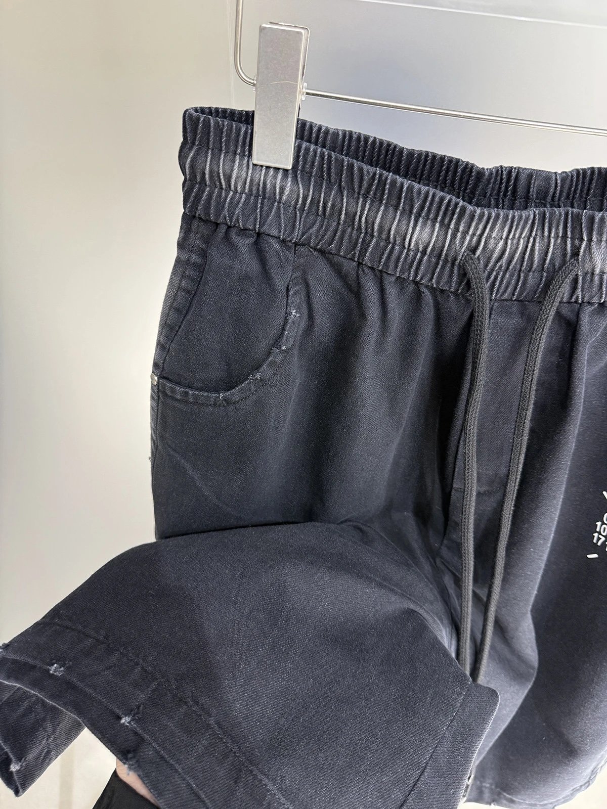 Maison Margiela Tabi Denim Shorts Gray - 9