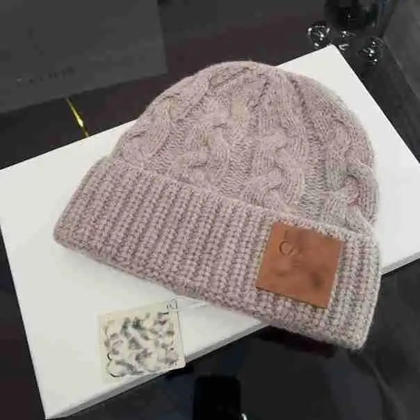 Loewe Cable Knit Beanie Rust Red - 5