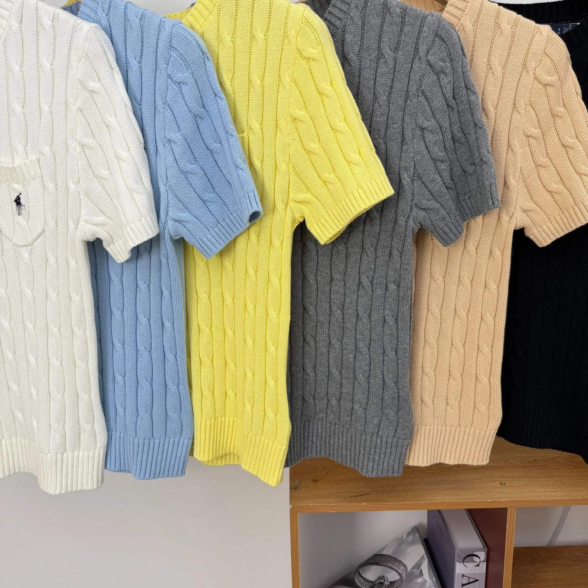 Design Cable Knit Short-Sleeve Sweater Beige Sweater - 5