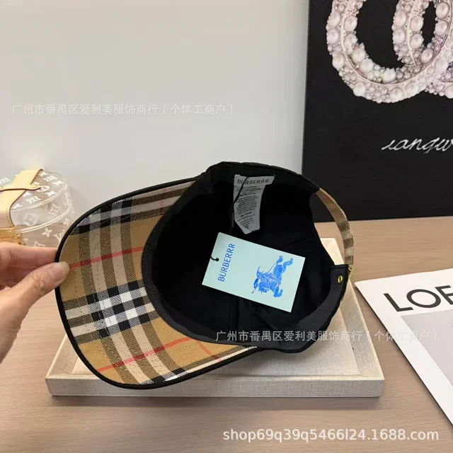 Burberry Hats Embroidered Equestrian Knight Baseball Cap product detail image 6