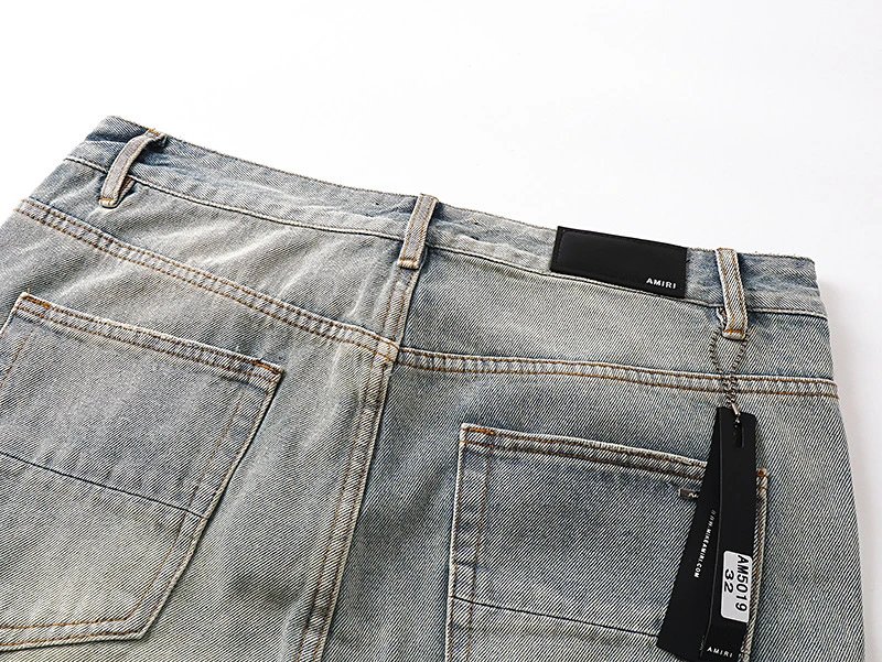 Design Floral Embroidered Flared Jeans Light Wash - 24