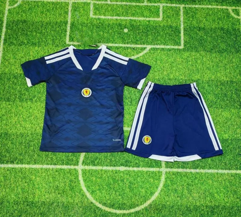 Real Madrid 1980s Retro Jersey and Shorts Set Blue and White - 8