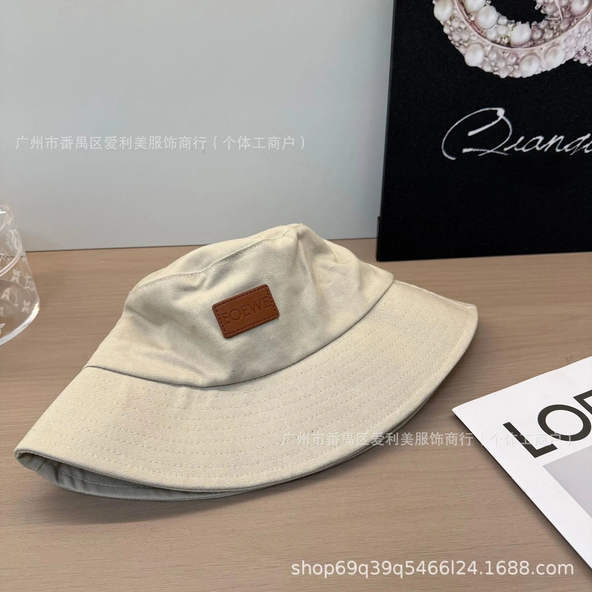 Loewe EOEWE Embroidered Beige Bucket Hat - 10
