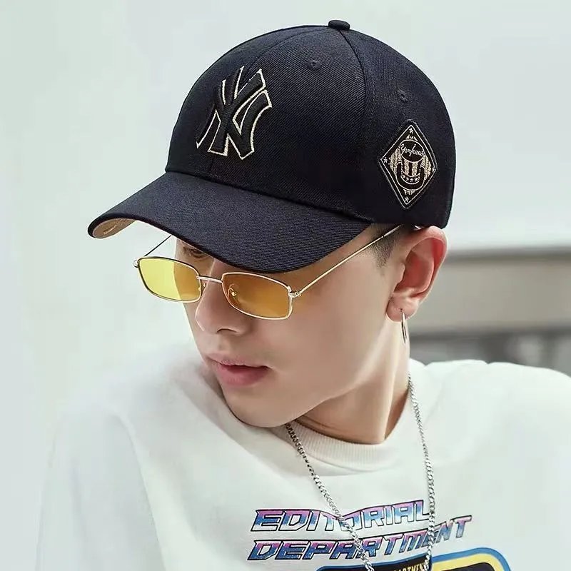 MLB New York Yankees Black Embroidered Baseball Cap - 17