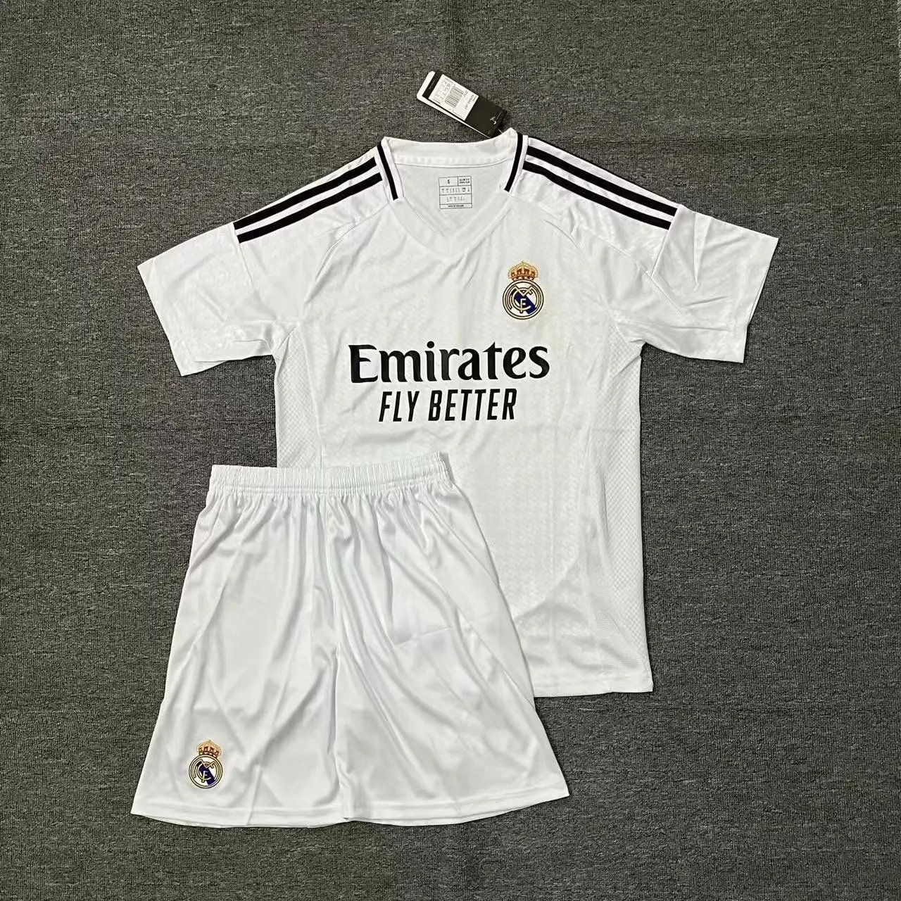 Adidas Football Jerseys Jersey and Shorts Set with Club National Team Crests — 24/25 Real Madrid Home Kit