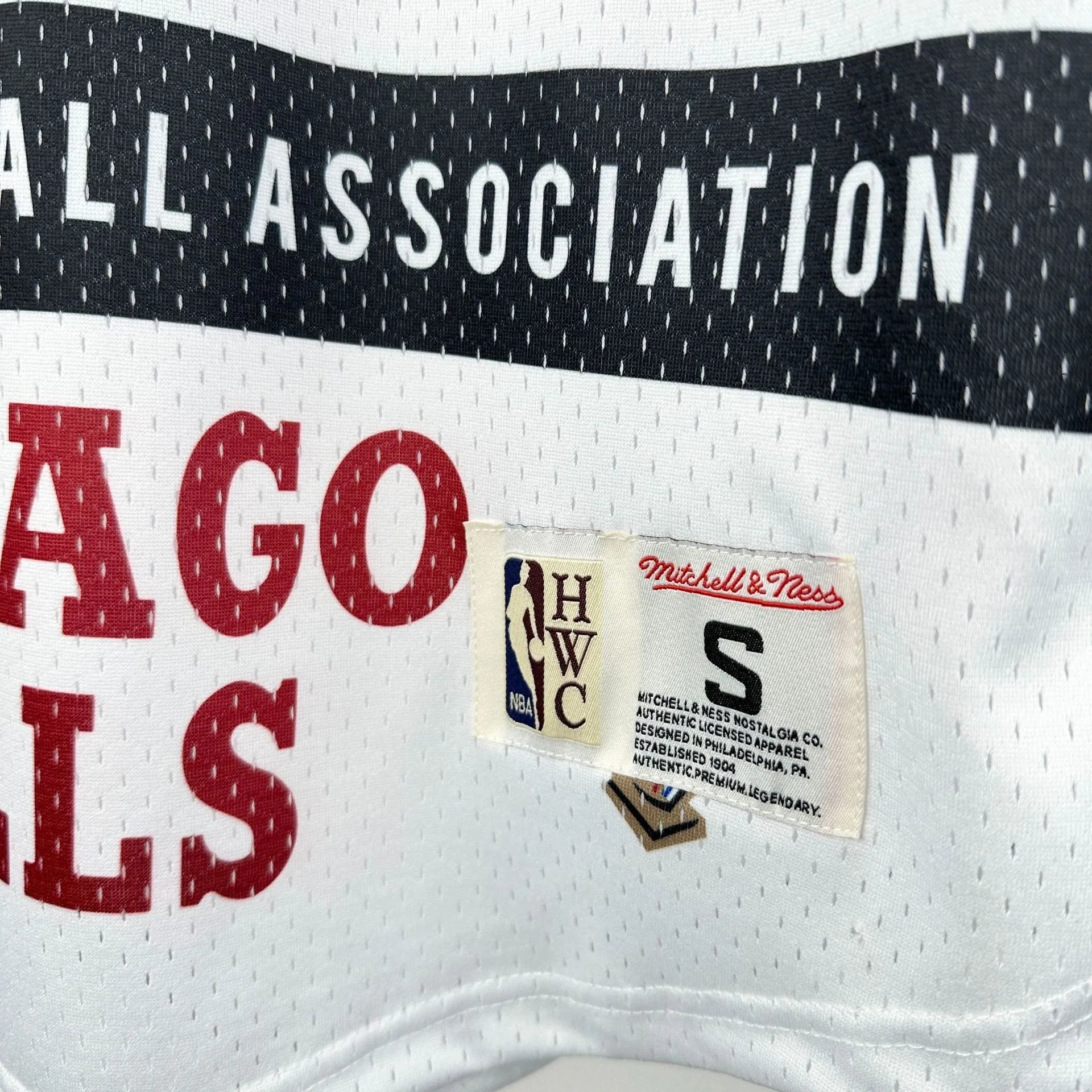 Mitchell & Ness Houston Rockets Throwback Mesh Jersey White - 23