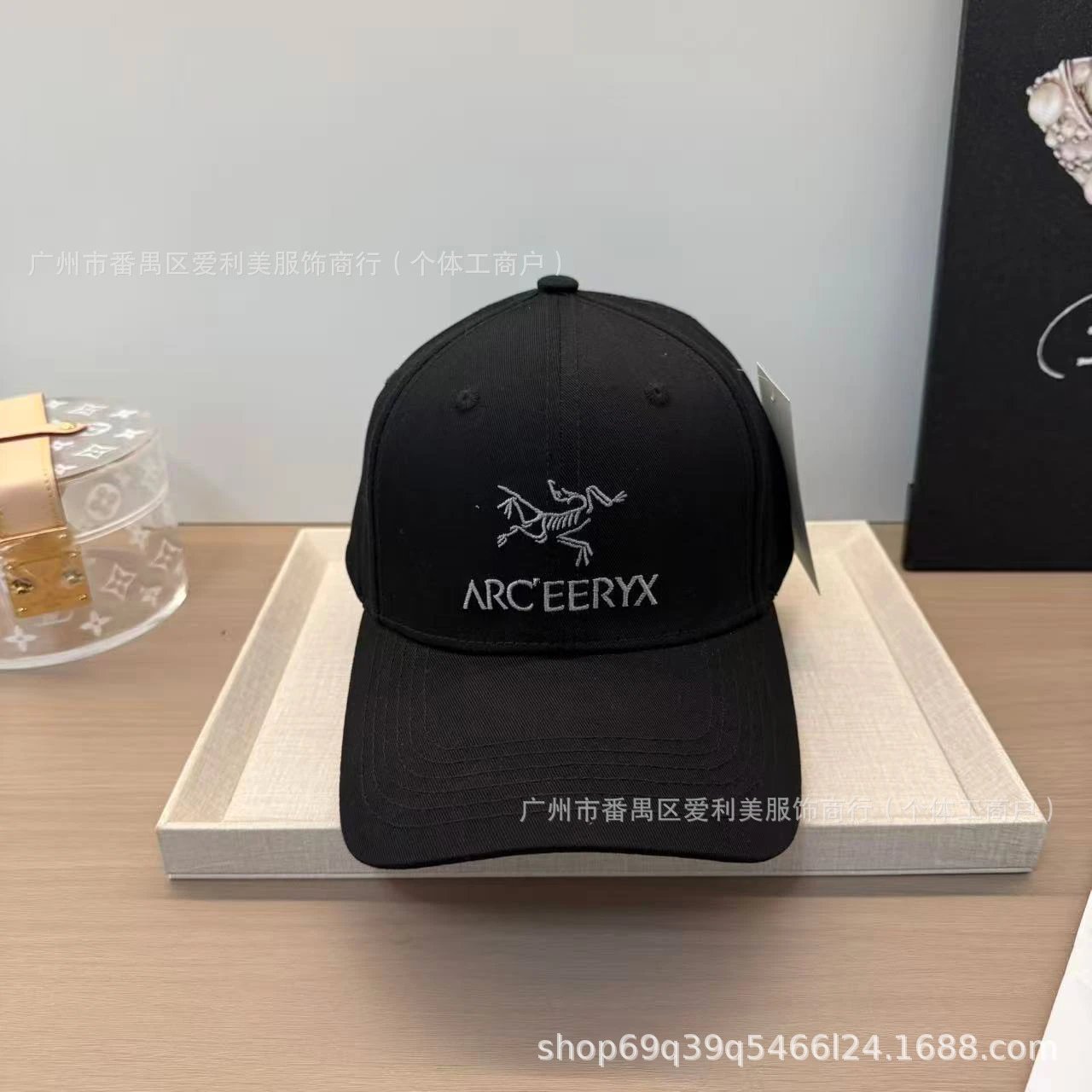 Arc'teryx Logo Embroidered Gray Baseball Cap - 21