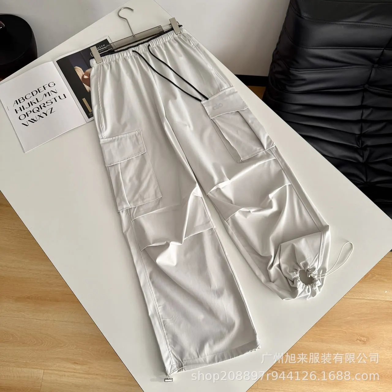 Alo Cargo Pants Light Gray - 6