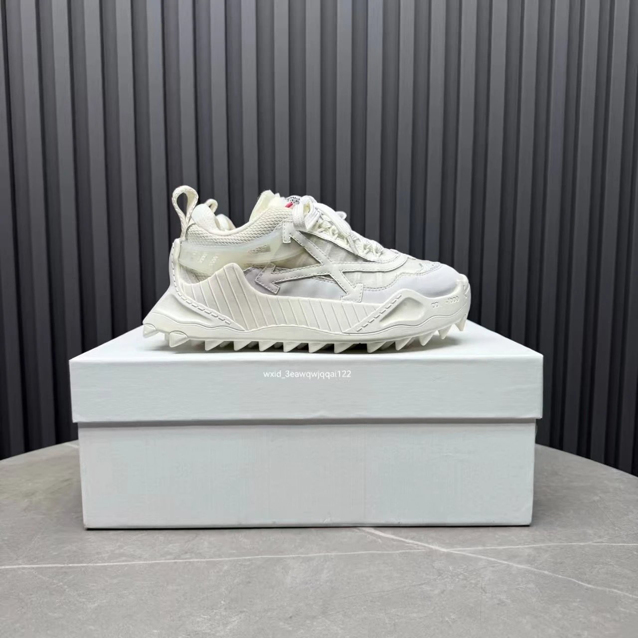 Off-White Sneakers ODSY-1000 Spiked Sole image 3