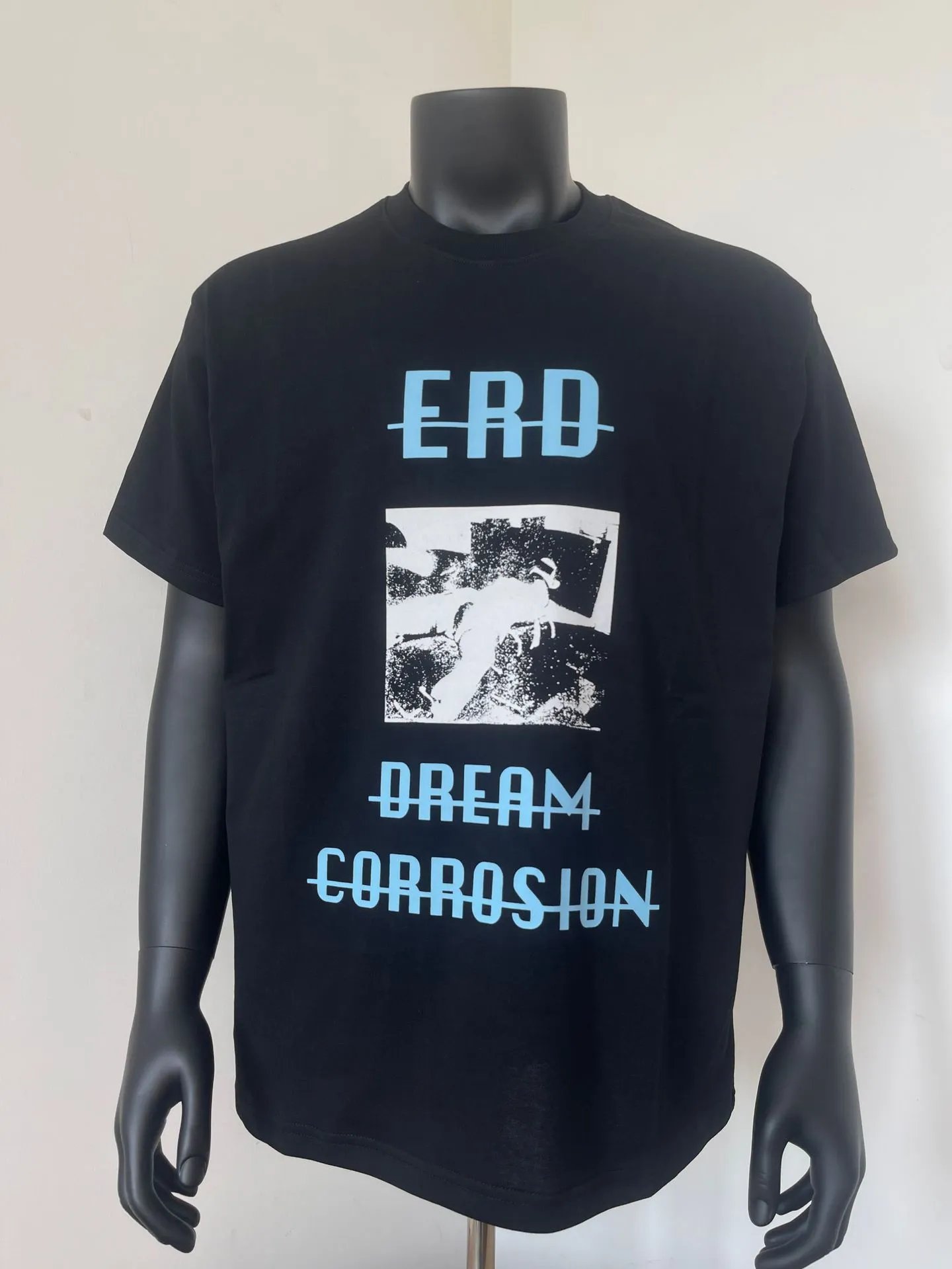 Design Ideology Material T-Shirt Black - 13