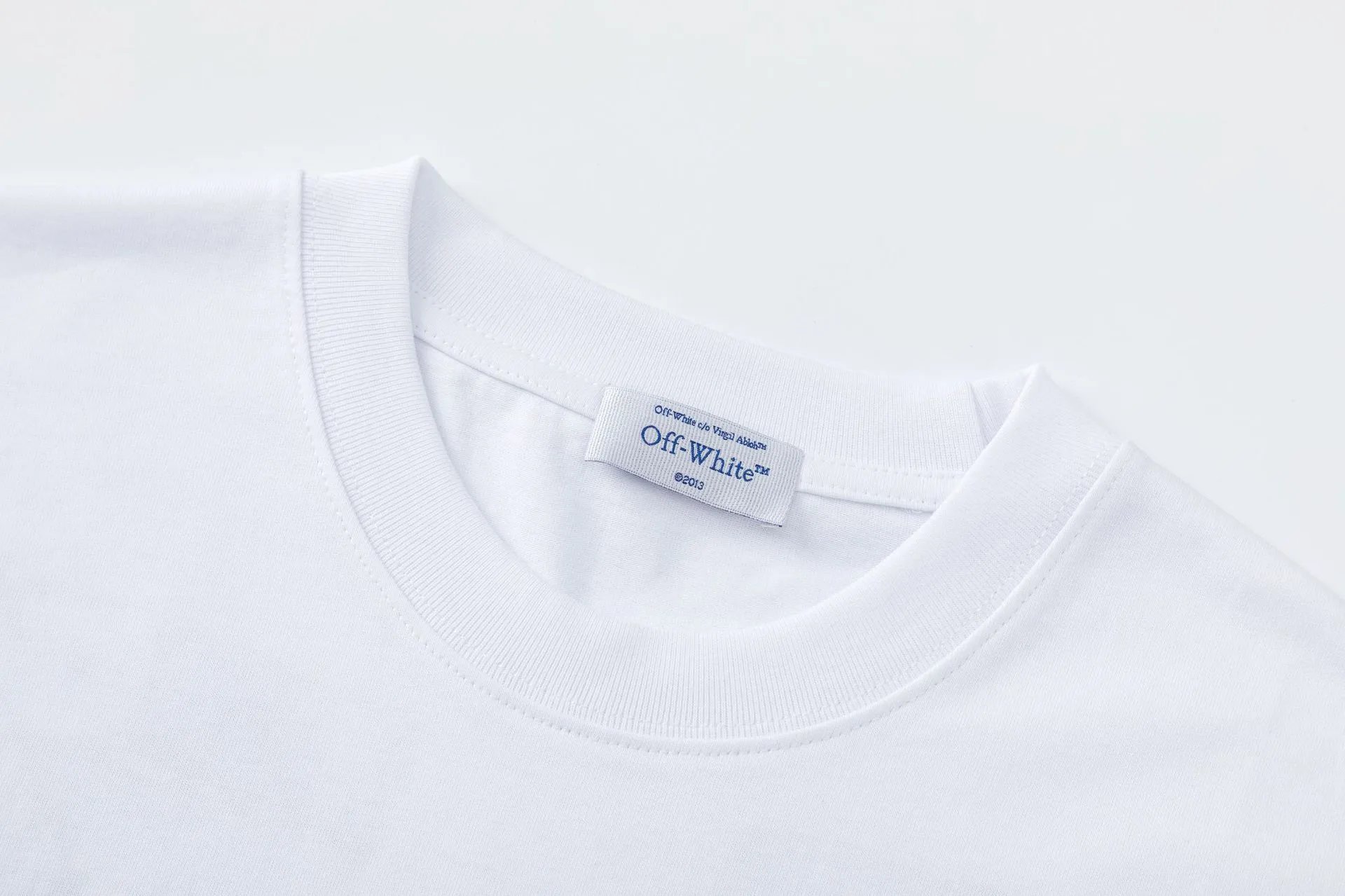 Off-White x Manioca Studio Arrow Graphic White T-Shirt - 20