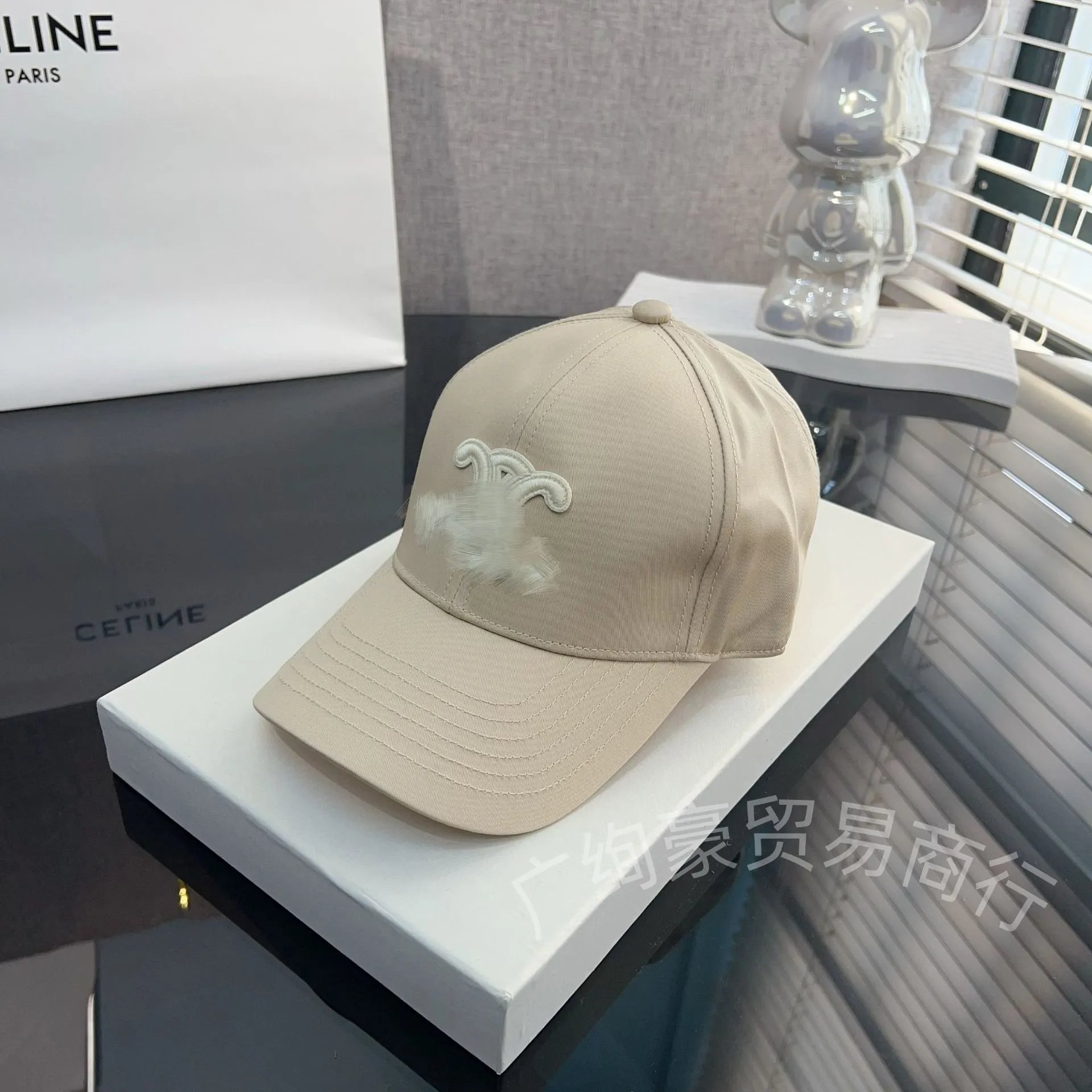 Design Abstract Ink Print White Baseball Cap - 11