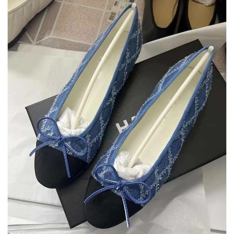 Chanel Ballerina Flats Silver Metallic Bow Detail Flat Shoes Loafers - 6