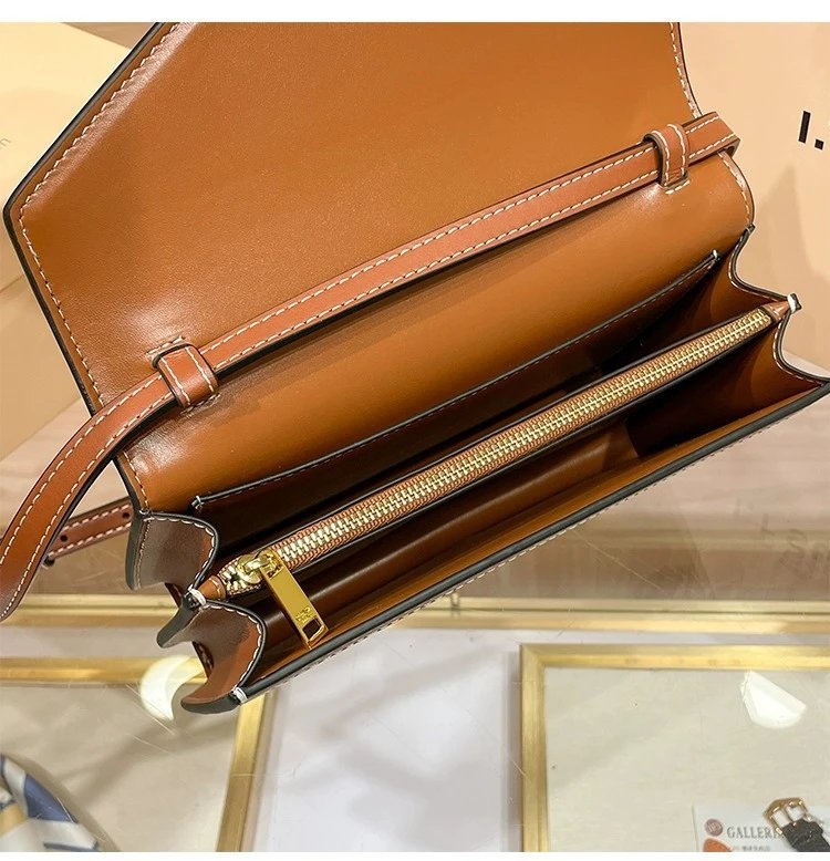 Design I.T Studio.HK C-Logo Crossbody Bag Olive Green with Tan Leather Trim Crossbody Bags - 16