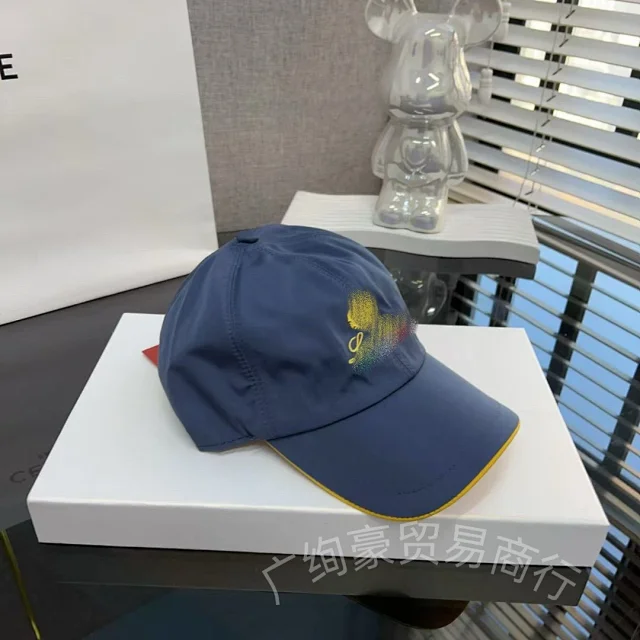 Unbranded Hats Embroidered Baseball Cap with Contrast-Trim Brim product detail image 4