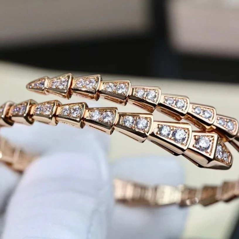 Rose Gold Diamond St