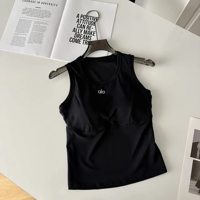 Alo Vests Sleeveless cropped athletic tank with built-in shelf bra product detail image 6