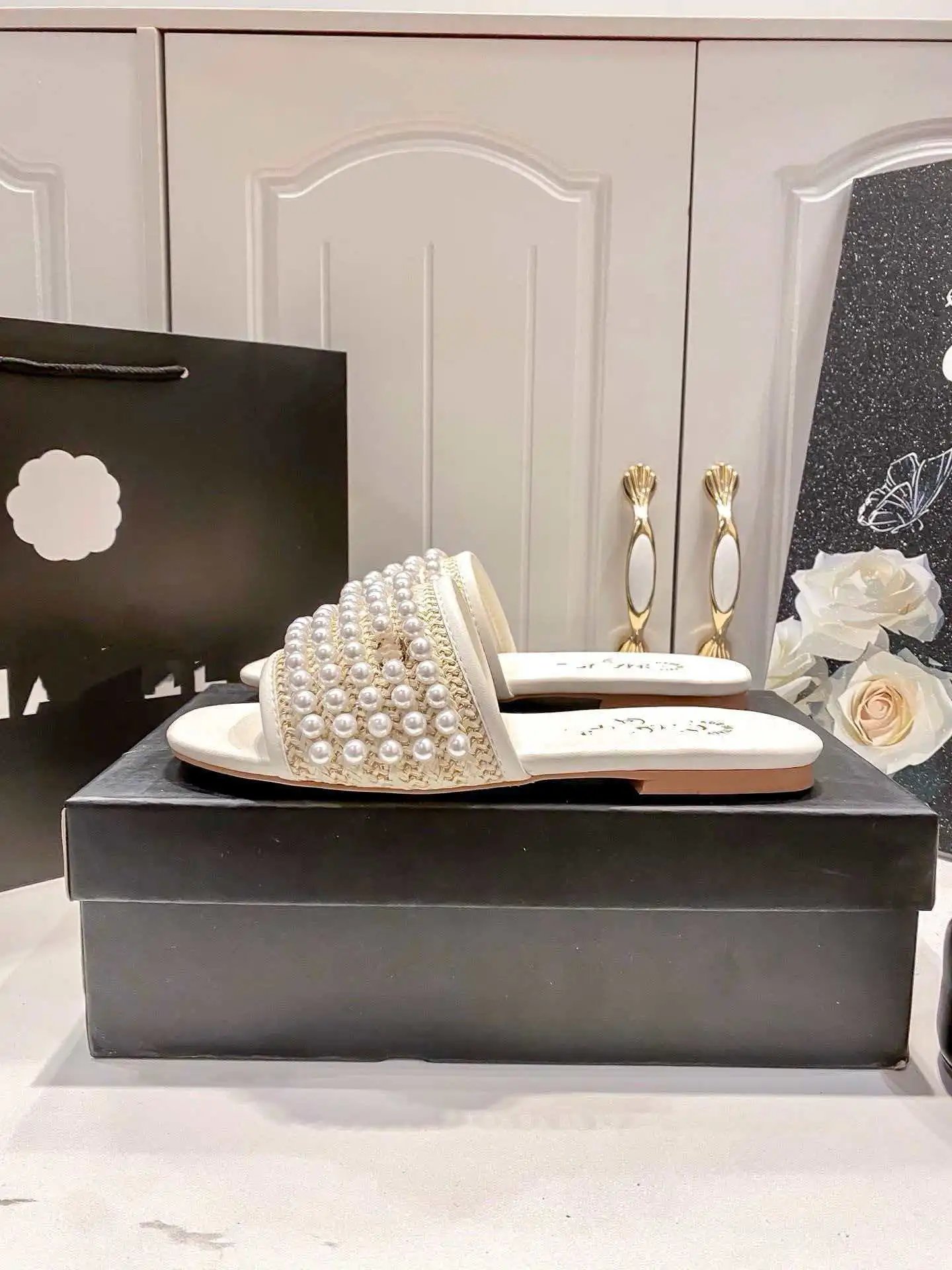 Chanel Pearl-Embellished Raffia Slide Sandals Beige Slippers - 6