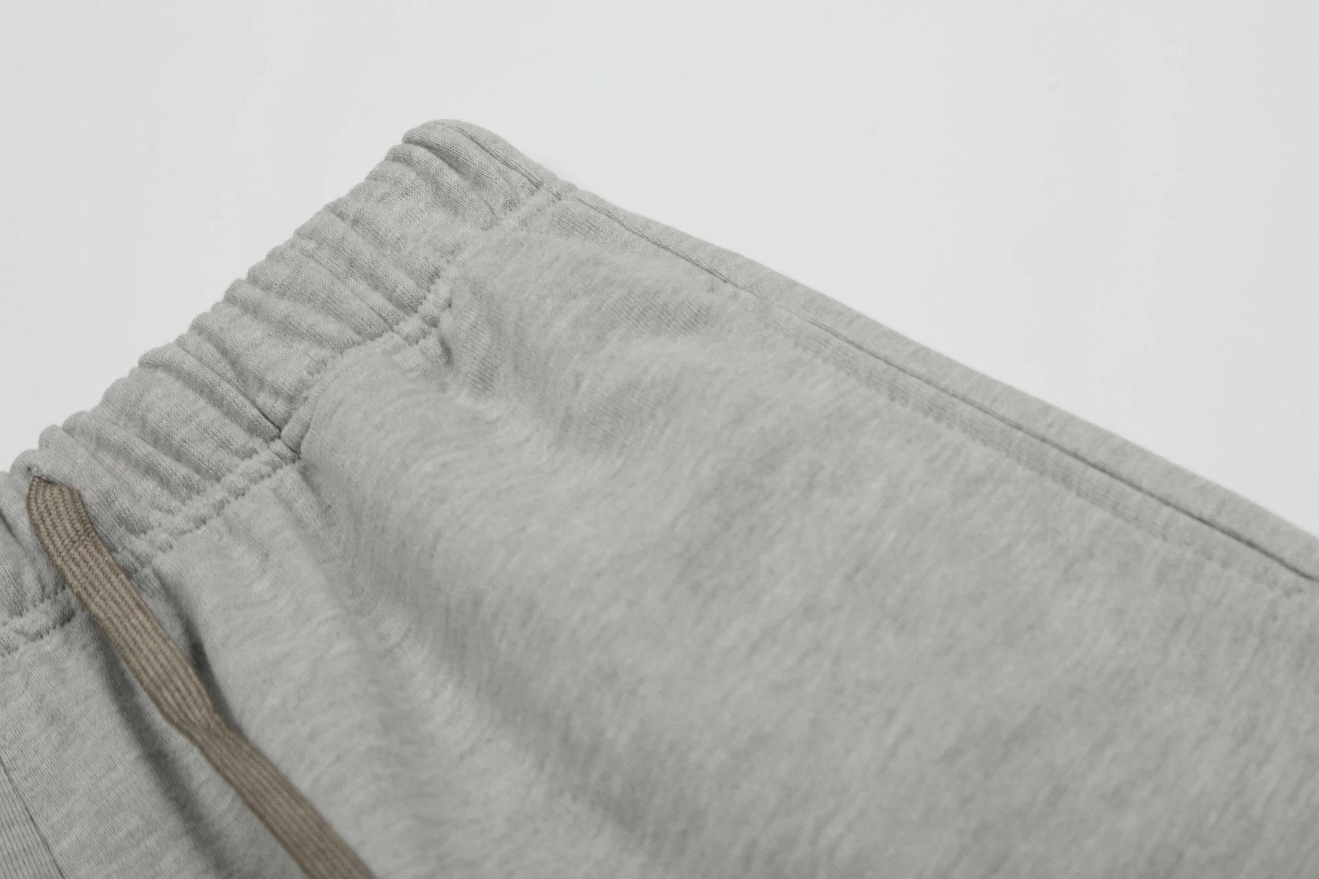 Fear of God Essentials Logo Shorts Burgundy - 16