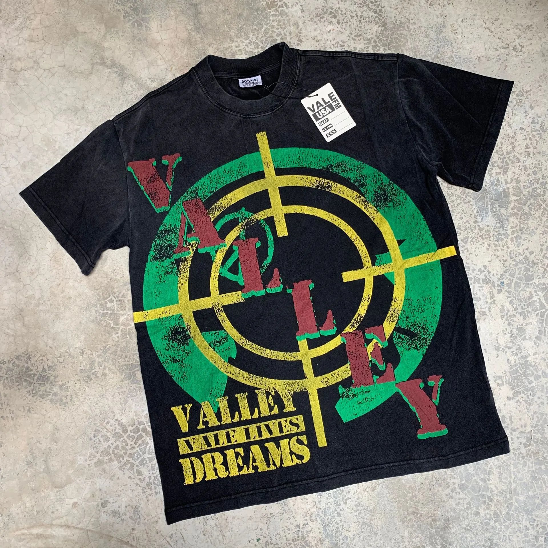 Design Vale Sports Division Valley Dream Magazine Peace T-Shirt Multicolor T-Shirts - 6
