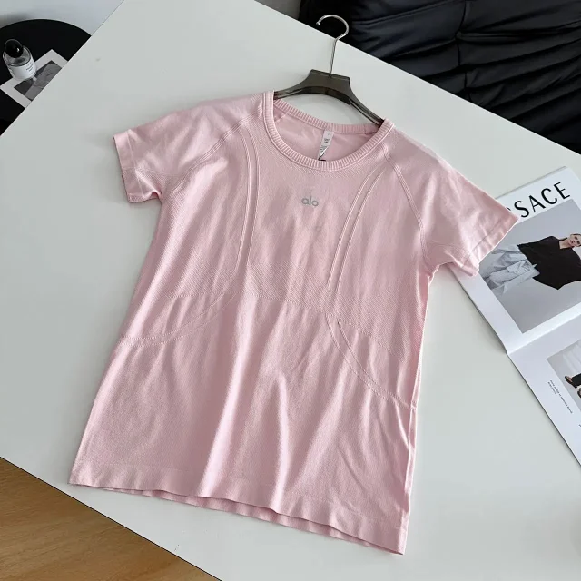 Alo Yoga T-Shirts Seamless Short-Sleeve Crewneck Performance T-Shirt product detail image 7