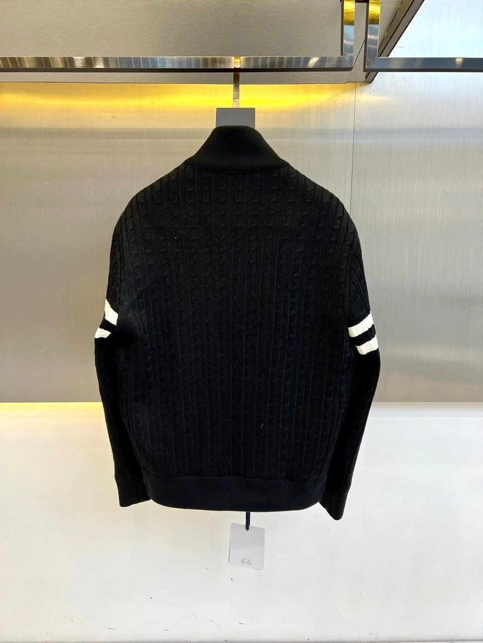 Moncler Grenoble Knit-Sleeve Down Jacket Gray - 6