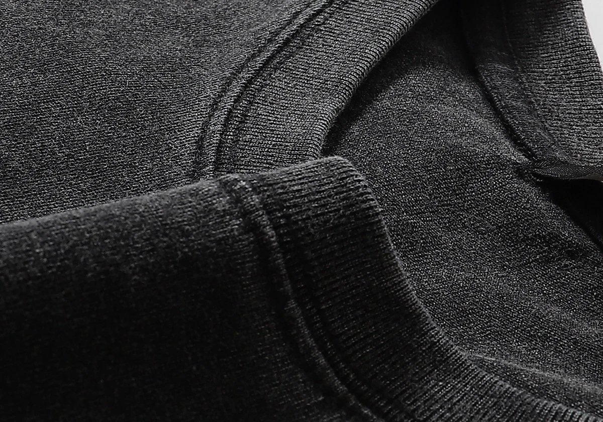Represent Elegance in Motion T-Shirt Black - 32