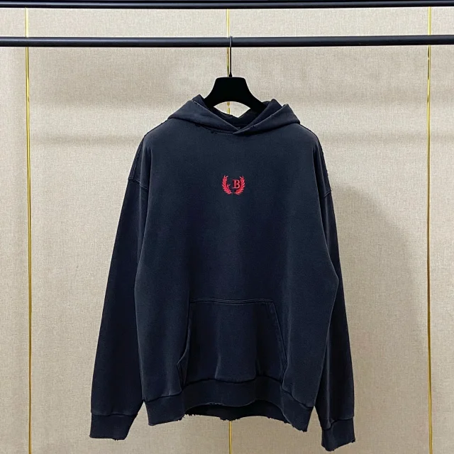Unbranded Hoodies & Sweatshirts Oversized pullover with graphic prints and kangaroo pockets product detail image 3