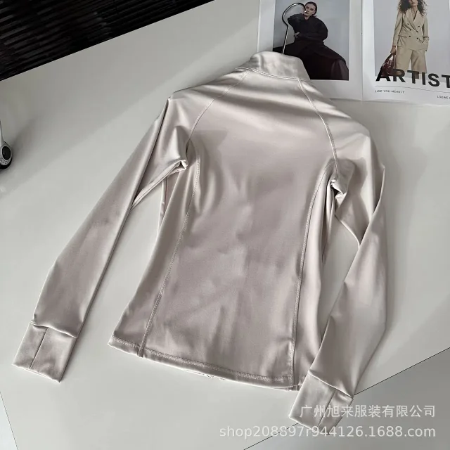 Alo Jackets Full-Zip Stand-Collar Jacket with Zip Pockets product detail image 8