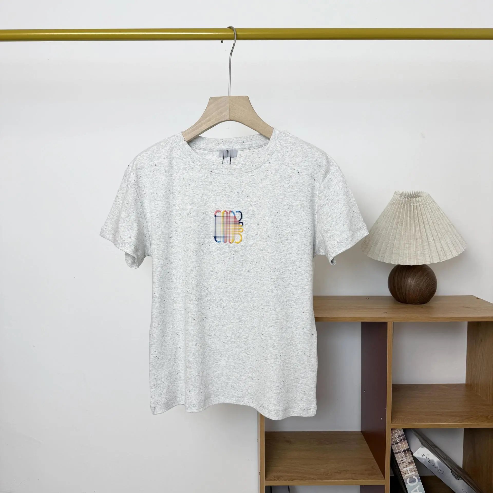 Design Speckled Pink T-Shirt with Abstract Rainbow Logo - 5