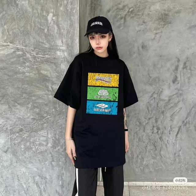 Balenciaga T-Shirts Logo Print Crew Neck product detail image 7