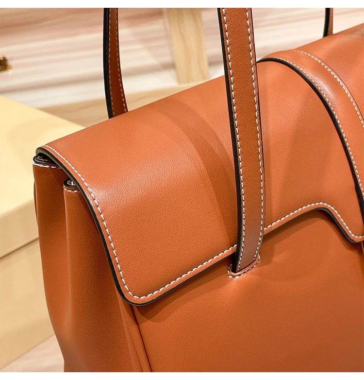 Design I.T Studio.HK Structured Leather Shoulder Bag Cognac Shoulder Bags - 23