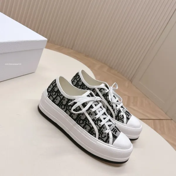 Chanel Tweed Low-Top Sneakers Black and White Canvas Shoes - 5
