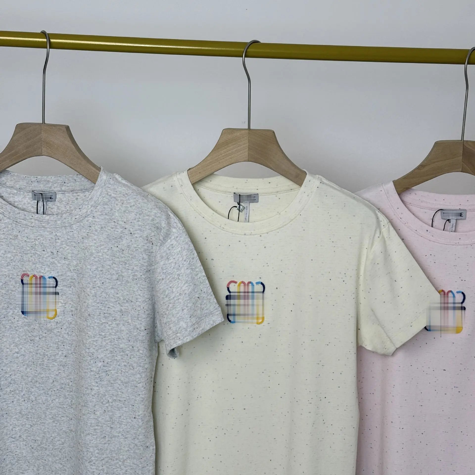 Design Speckled Pink T-Shirt with Abstract Rainbow Logo - 4