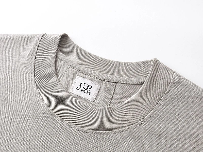 Design Minimal Logo T-Shirt in White, Gray, and Black - 9