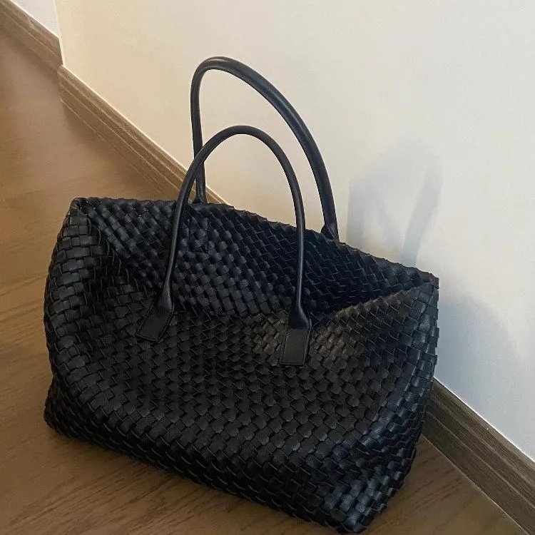 Large Capacity Handwoven Bag for Women Premium Minimalist Commuter Shoulder Bag Tote