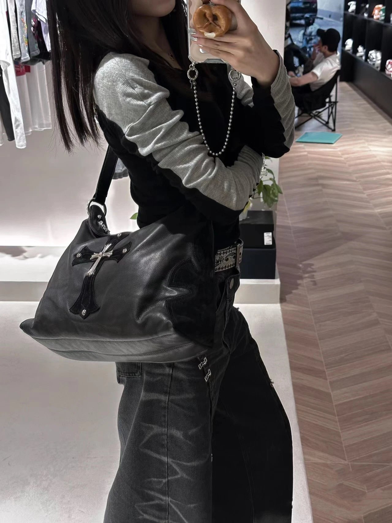 Chrome Hearts Cross Motif Hobo Bag Black Leather - 4