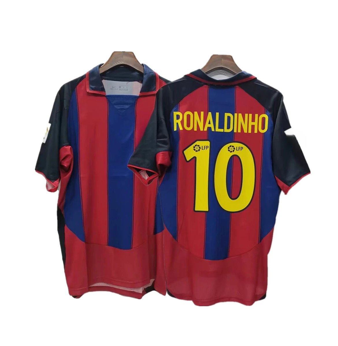 FC Barcelona 2003-04 Home Jersey Ronaldinho #10 Red Blue Striped Football Shirt