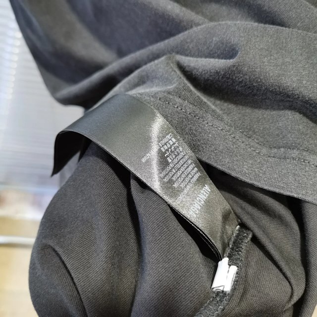 Balenciaga Vogue T-shirt Tee: seller detail photo 10